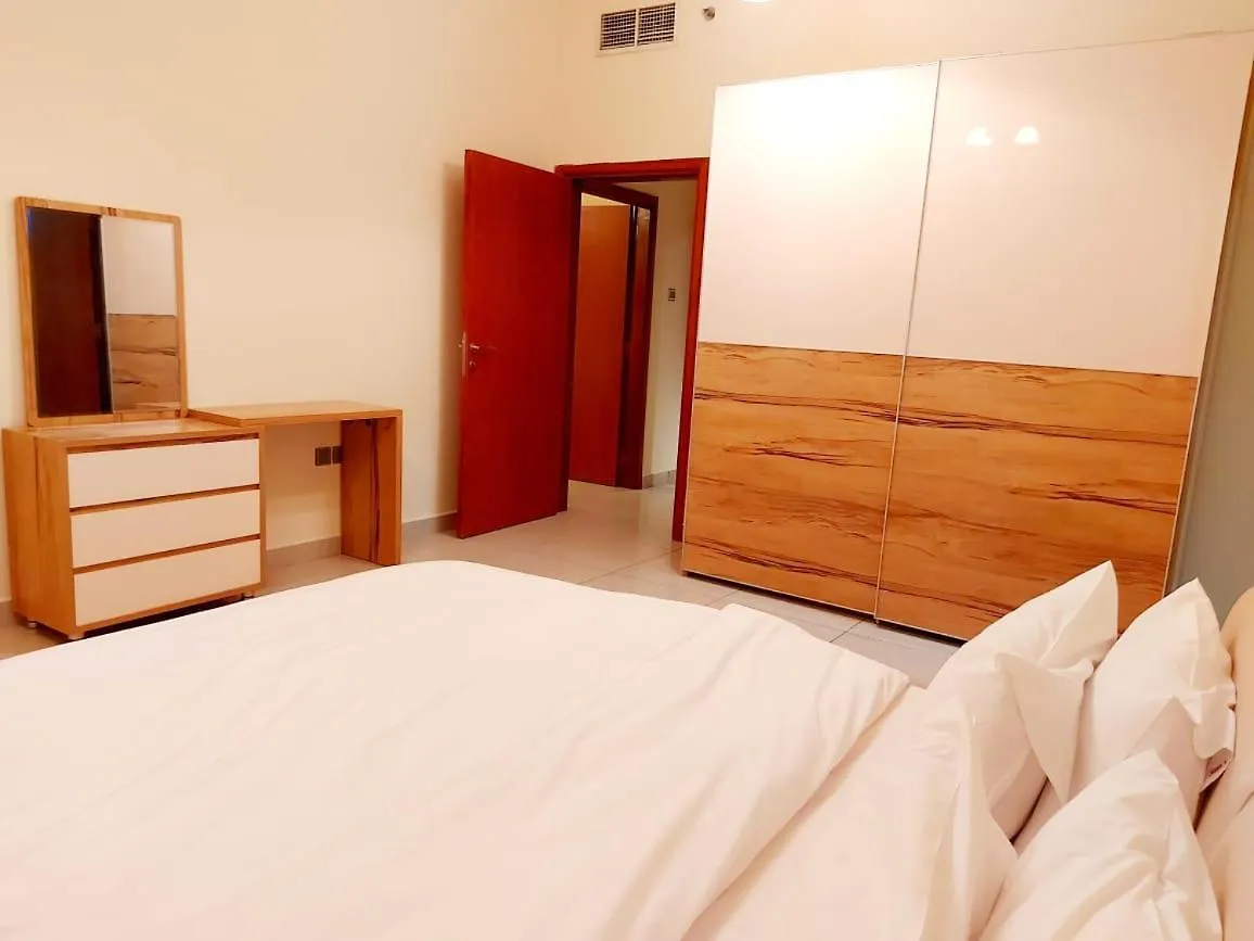 Guest house Private Rooms In 3 Bedroom Apartment Skynest Homes Marina Pinnacle Dubai