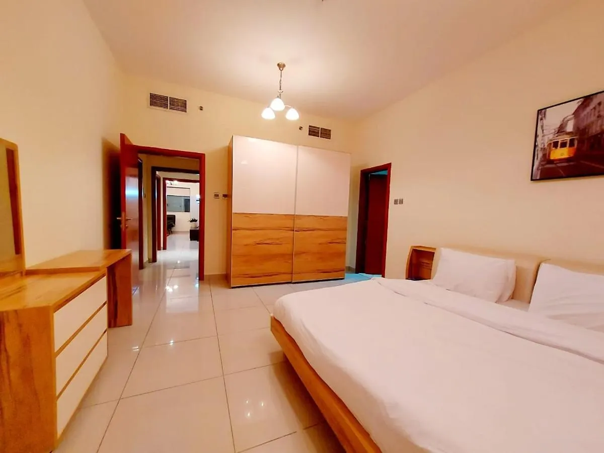 Private Rooms In 3 Bedroom Apartment Skynest Homes Marina Pinnacle Dubai