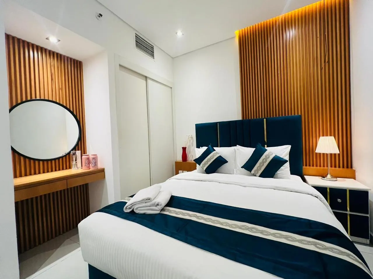 Affittacamere Private Rooms In 3 Bedroom Apartment Skynest Homes Marina Pinnacle Dubai
