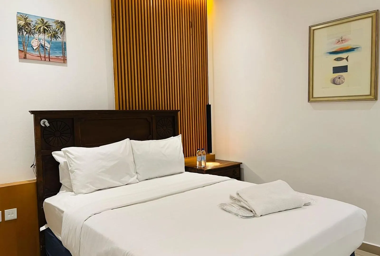 Private Rooms In 3 Bedroom Apartment Skynest Homes Marina Pinnacle Dubai 0*,  Emirati Arabi Uniti