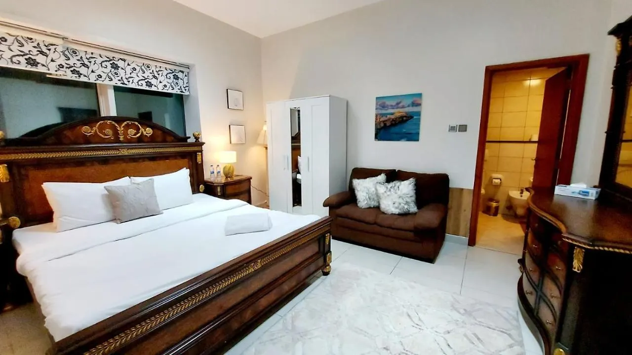 Private Rooms In 3 Bedroom Apartment Skynest Homes Marina Pinnacle Dubai Birleşik Arap Emirlikleri