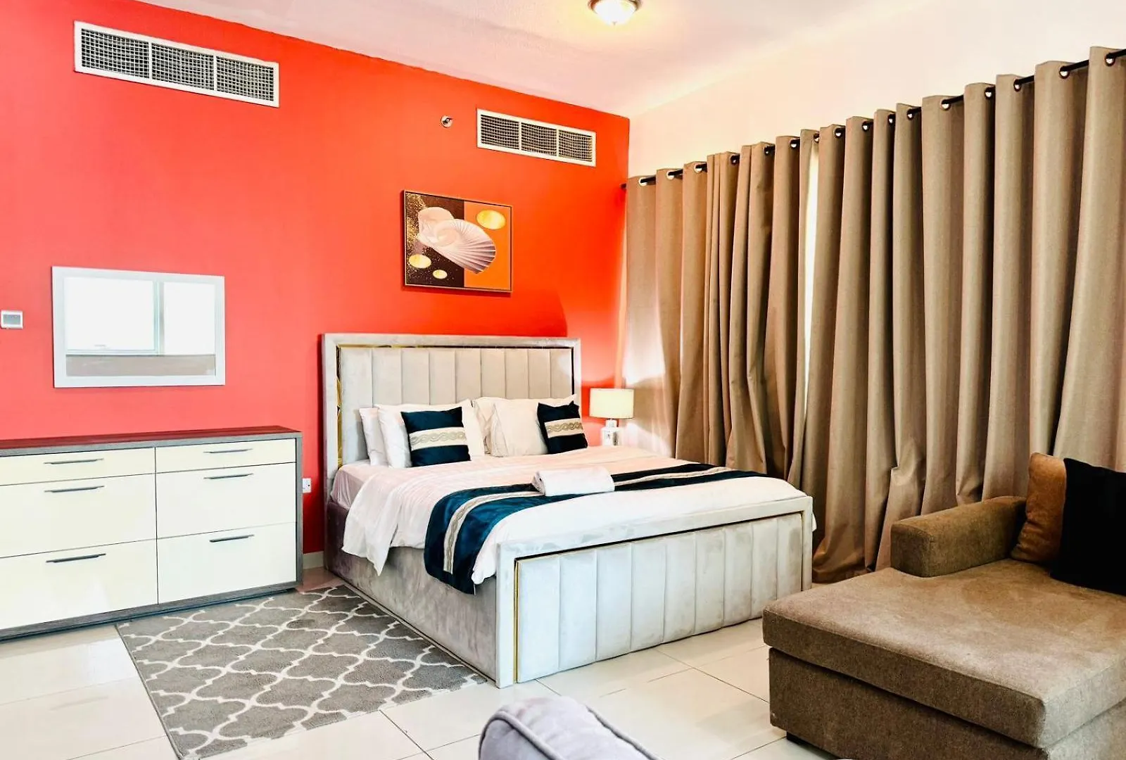Private Rooms In 3 Bedroom Apartment Skynest Homes Marina Pinnacle Dubai Birleşik Arap Emirlikleri